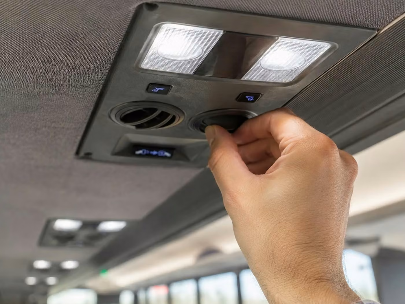 dalton 15 passenger minibus air conditioning