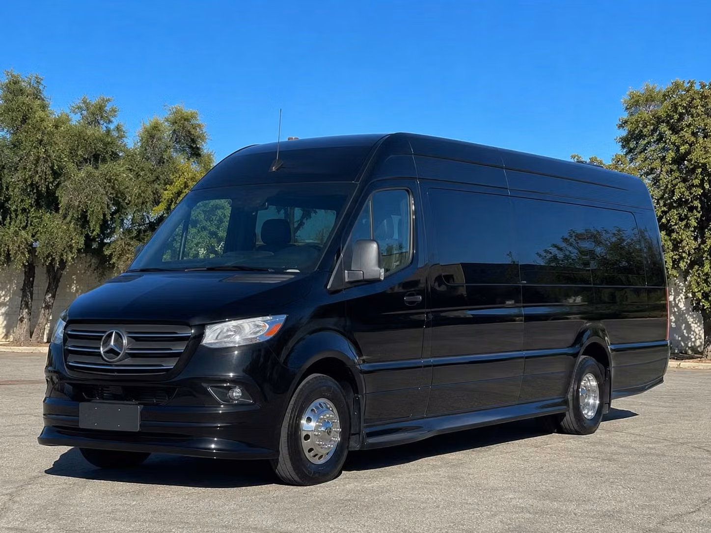 dalton find the right dalton charter bus for your group